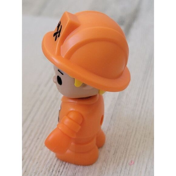 Orange handyman safety toy figure person accessory - Picture 2 of 4